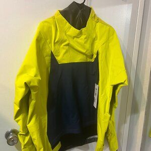 Brand New with Tags  Mustang Survival Taku Dry Top XXL Green/Blue